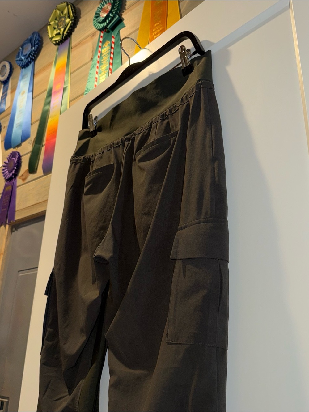 Athleta Olive Sutton Cargo Joggers with Drawstring - Picture 6 of 8